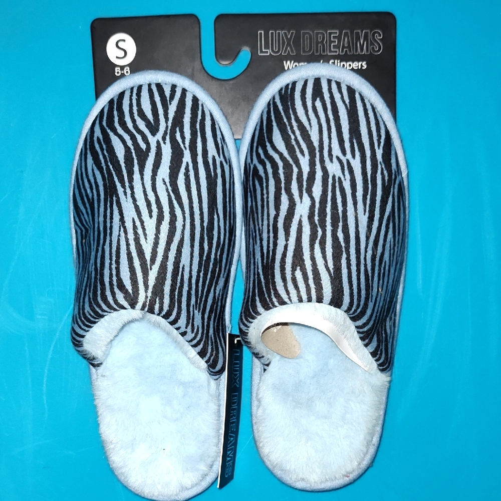 Lux Dreams Zebra Print Slippers